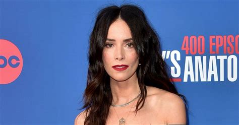 Abigail Spencer Reflects on Hard Year That ‘Almost。